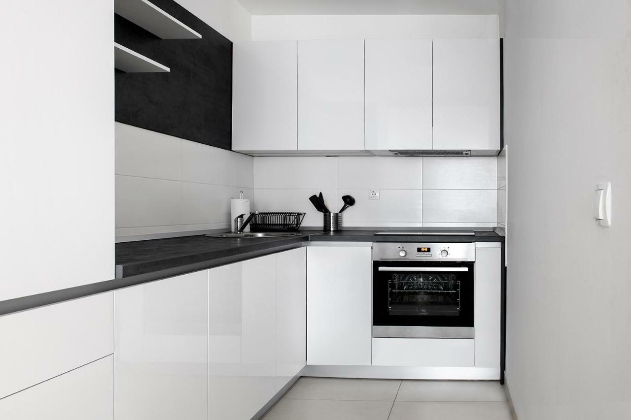 Sauna - Flexible Selfcheckins 6 - Zagreb - Garage - Electric Vehicle Ccharger - Loggia - New - Luxury - Apartments Repinc 6 Esterno foto