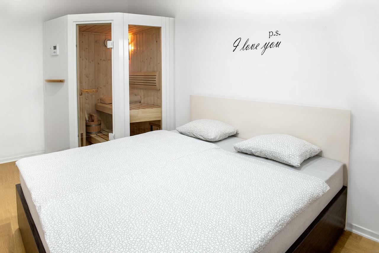 Sauna - Flexible Selfcheckins 6 - Zagreb - Garage - Electric Vehicle Ccharger - Loggia - New - Luxury - Apartments Repinc 6 Esterno foto