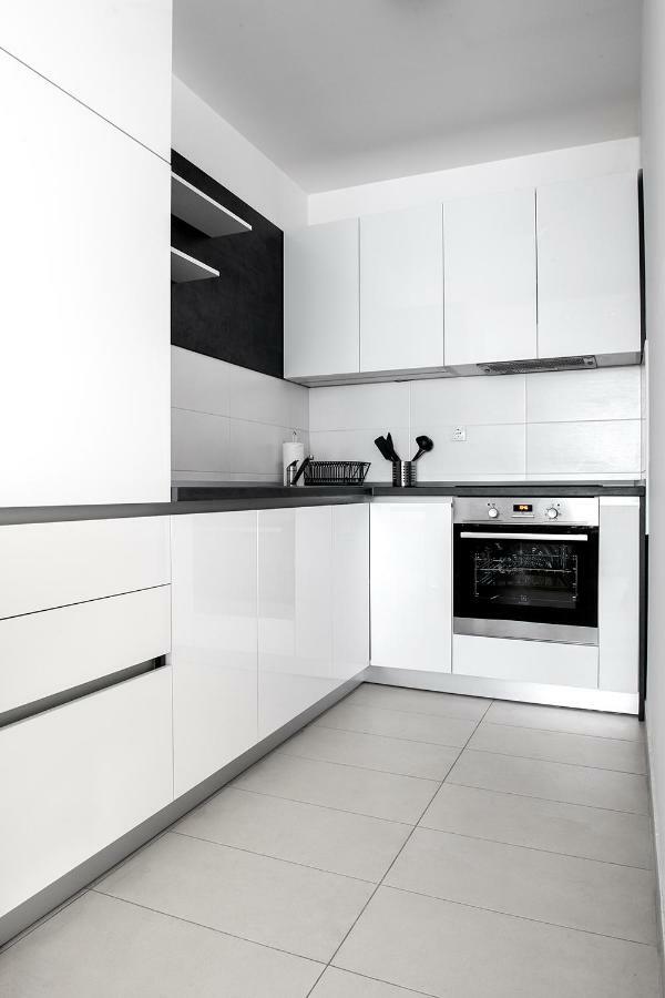 Sauna - Flexible Selfcheckins 6 - Zagreb - Garage - Electric Vehicle Ccharger - Loggia - New - Luxury - Apartments Repinc 6 Esterno foto